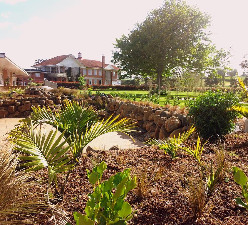 Lavalla Estate Tuakau Exterior photo